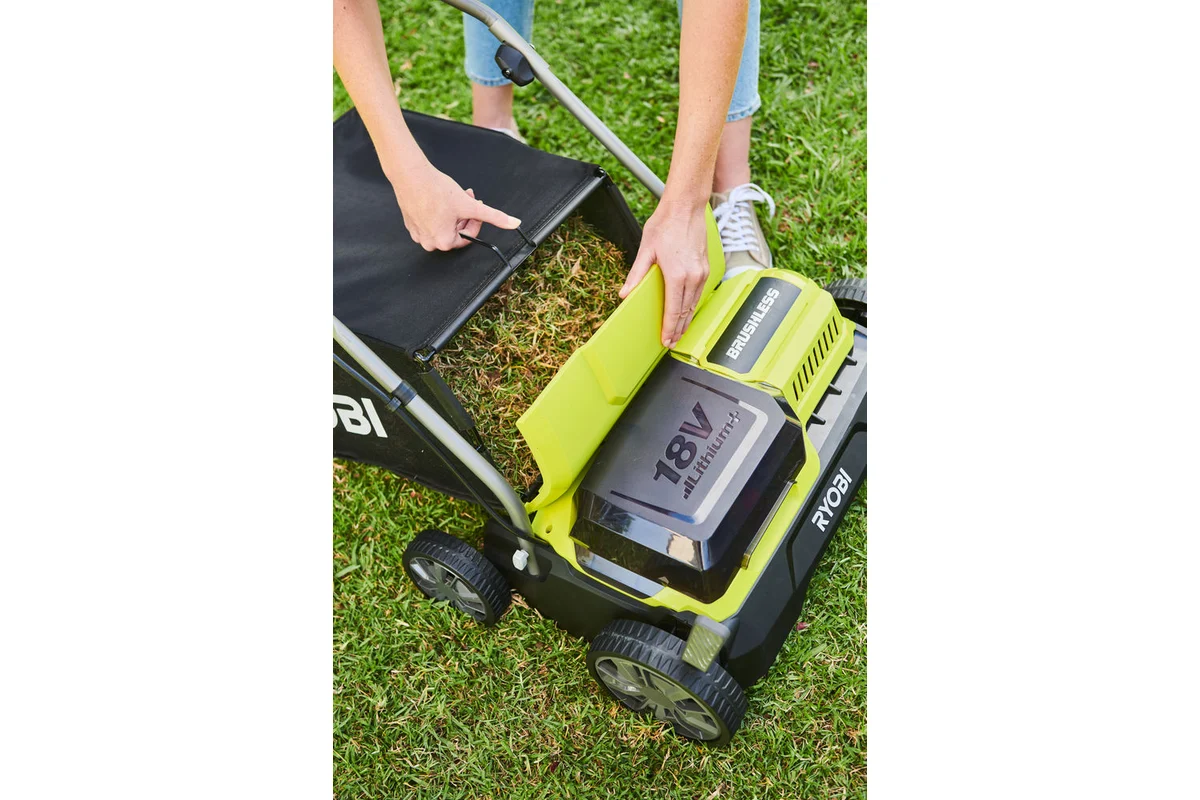 Скарификатор-аэратор с заполненным мешком